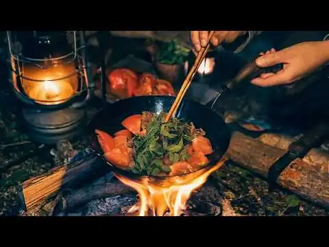 画像 最高級の癒し時間。秘境の湖畔で1人、焚き火に浸るソロキャンプ(ASMR)